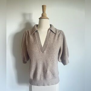 H&M Beige V-Neck Women's Sweater size Small